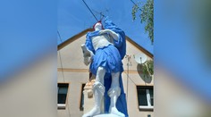 FOTO: V Bratislave niekto premaľoval sochu sv. Floriána z roku 1721. Onedlho ju mali odborne reštaurovať