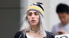 Jedna z najslávnejších dcér chodí ako „šupáčka“ s metlou na hlave