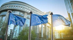 Lídri EÚ sa dohodli na 540 miliardách eur na obnovu ekonomiky