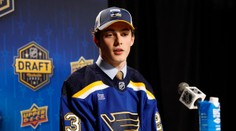 Dalibor Dvorský novú sezónu v NHL neodštartuje. Blues poslali spolu s ním na farmu trinásť hráčov
