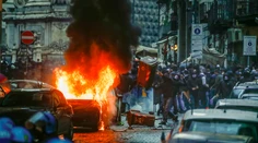 Nepokoje v Neapole na zápase Ligy majstrov neostali bez následkov. Polícia zatkla viacero fanúšikov