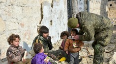 Do oslobodeného Aleppa sa aj napriek krutej zime vracajú tisíce obyvateľov