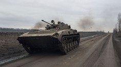 Ukrajinský šéf diplomacie žiada o prešetrenia videa, na ktorom Rusi údajne zabíjajú vojnového zajatca