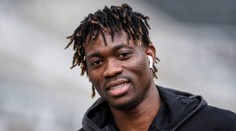 Krutý osud Atsuho. Mŕtve telo ghanského reprezentanta a bývalého hráča FC Chelsea našli v Turecku pod troskami