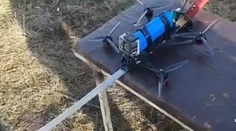 VIDEO: Šialený vynález. Ukrajinskí vojaci sa pochválili „dronom samurajom“, lieta s ostrou katanou