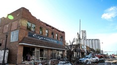 Ničivé tornádo sa prehnalo Texasom. Hlásia tri obete a desiatky zranených