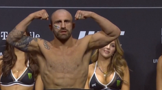 Mexičania nemali svoj deň a ťahali za kratší koniec. Mušia váha má nového šampióna