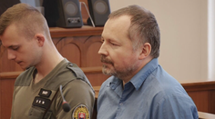 Chladnokrvne si dobodal kamaráta. Začalo sa pojednávanie v prípade vraždy, ktorú nik nechápe