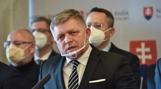 Fico: Česku musíme pomáhať, ale treba to robiť inak