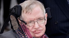 Zomrel svetoznámy vedec Stephen Hawking (†76)