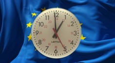 V Bruseli chcú definitívne skoncovať s delením času na zimný a letný