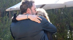 Herec nezaháľa. Stroskotal mu ďalší vzťah a už randí so sexy playmate