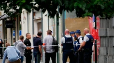 Belgická polícia zatkla muža, ktorý narazil s dodávkou do kaviarne v Bruseli