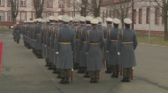 Miliónové rovnošaty: Minister obrany v tichosti urobil veľký nákup