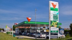 Maďarsko má problém pre dvojaké ceny na benzínkach. Už dostali prvé varovanie