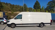 V Česku zadržali bieloruského prevádzača. V dodávke mal vyše 30 migrantov, hrozí mu osem rokov väzenia