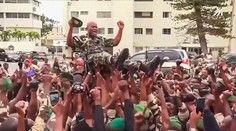 Veliteľ vojenskej junty v Gabone zložil prezidentskú prísahu. Prisľúbil zorganizovanie nových volieb