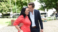 Mal to byť sex na jednu noc s opravárom internetu, prezradila Gregorová detaily zoznámenia