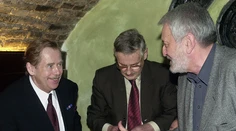 Prezident Zeman sa vzdal práva udeľovať milosti