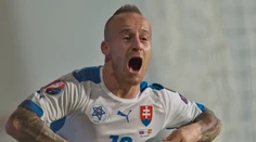 Chelsea dala zaňho Nitre milióny, schoval Neymara a tlieskal mu Messi. Ako sa malý „Miňo“ stal veľkým