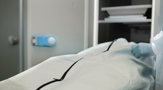 Zamestnanci márnice zažili šok. Žena bola päť hodín mŕtva, jej telo sa začalo z ničoho nič hýbať