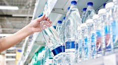 Niektoré predajne podvádzajú zálohový systém. Predávajú neregistrované obaly, dokonca si účtujú zálohu za neoznačené obaly