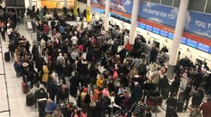 Chaos na londýnskom letisku: Pozastavili všetky lety