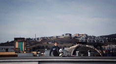Úžasné video zo strechy bratislavského paneláku