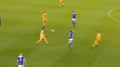 VIDEO: Gól, aký určite ešte nestrelil. Hráčovi v druhej anglickej lige vyšla táto "strela"