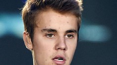 Bieber na koncertoch viac rozpráva ako spieva. Už viackrát ho vypískali