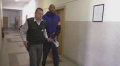 Americkému basketbalistovi, ktorého odsúdili za sexuálne delikty, zmenili trest