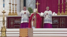 S emeritným pápežom Benediktom XVI. sa vo Vatikáne boli rozlúčiť aj Slováci, aj my sme boli pri tom