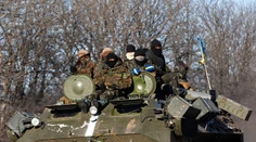 Ukrajinská armáda si kladie podmienku pre odsun ťažkej techniky