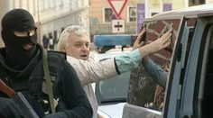 Mišenku prepustili z väzby, ale po pár sekundách mal opäť putá