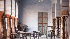 Školáci museli sledovať pornofilmy a potom ich jeden s druhým hrať