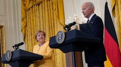 Americký prezident Biden privítal v Bielom dome Merkelovú. Diskutovali o viacerých témach