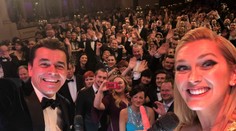 Prekrásne gesto hostí Česko-Slovenského plesu. Toto Karla Gotta dojme