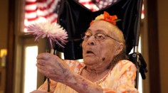Len šesť dní bola Gertrude Weaverová najstarším človekom na zemeguli