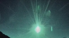 Nórov vystrašilo intenzívne zelené svetlo na oblohe, volali na políciu