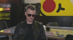 Volajú ho aj internetový diktátor. Nástrojom českého zabávača Kazmu sú škandály či provokácia