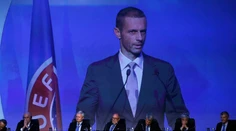 UEFA má nového šéfa. Tento muž nahradil suspendovaného Platiniho