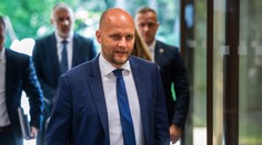 Vláda schválila nákup obrnených vozidiel za 1,6 miliardy eur