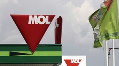 MOL vytesní drobných akcionárov Slovnaftu