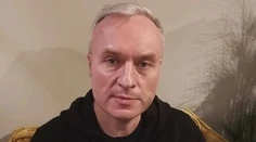 Bývalý viceprezident banky Gazpromu utiekol z Ruska na Ukrajinu. So zbraňou bude chrániť vlasť, v ktorej sa narodil