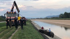 Pri vypúšťaní Vážskeho kanálu našli dva vraky, jedno majiteľom ukradli