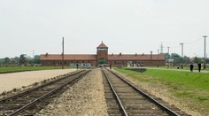 Izrael kritizuje Poľsko za zákon zakazujúci frázu "poľské tábory smrti"