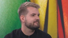 Vždy tušil, že je inak orientovaný, napriek tomu sa oženil a žil v sebaklame. „Necítim sa ako pliaga,“ hovorí Pavol