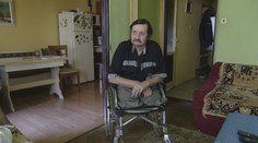 Vozíčkar bol roky uväznený vo svojom byte. Zákona, ktorý mu mohol pomôcť, sa nedožil