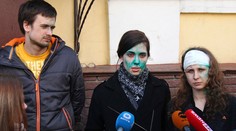 Skupinu Pussy Riot zadržali v Katare. Chceli protestovať proti vojne na Ukrajine