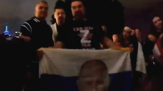 Djokovičov otec spôsobil na AO rozruch. Odfotil sa s ruskými vlajkami a velebil ruský národ